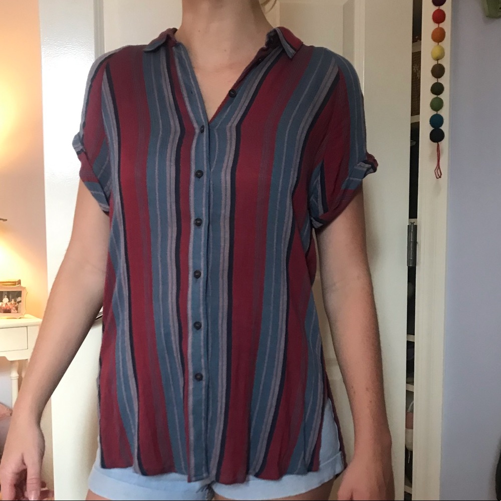 Blouse - Picture 2 of 3